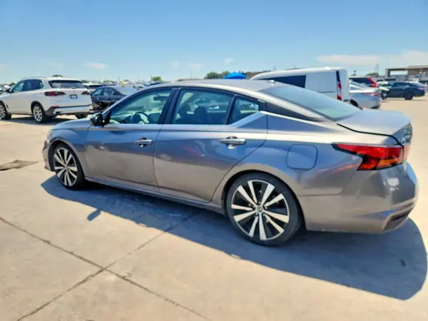 1N4BL4CV4KC120583 2019 NISSAN ALTIMA - Image 2