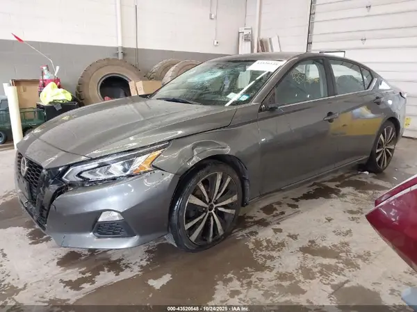 1N4BL4CV4KC138548 2019 NISSAN ALTIMA - Image 2
