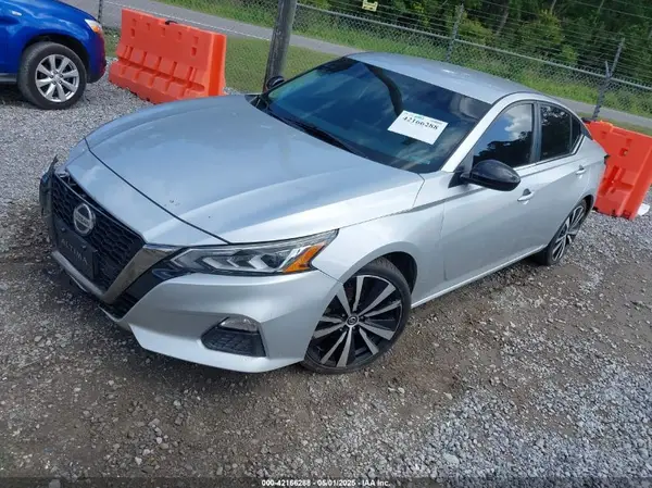 1N4BL4CV4KC157942 2019 NISSAN ALTIMA - Image 2