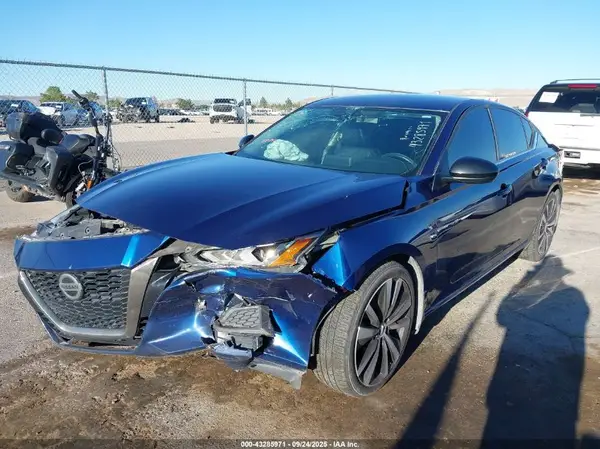 1N4BL4CV4KC175731 2019 NISSAN ALTIMA - Image 2