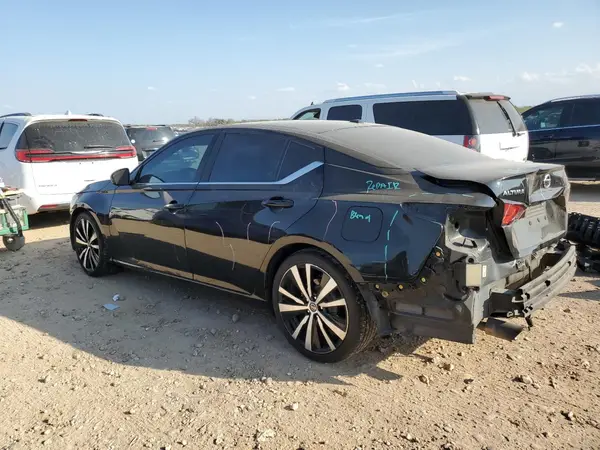 1N4BL4CV4KC258253 2019 NISSAN ALTIMA - Image 2