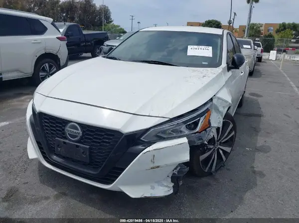 1N4BL4CV4KN309657 2019 NISSAN ALTIMA - Image 2