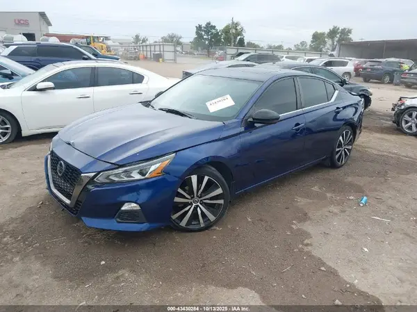 1N4BL4CV4KN317418 2019 NISSAN ALTIMA - Image 2