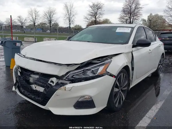 1N4BL4CV4KN319945 2019 NISSAN ALTIMA - Image 2