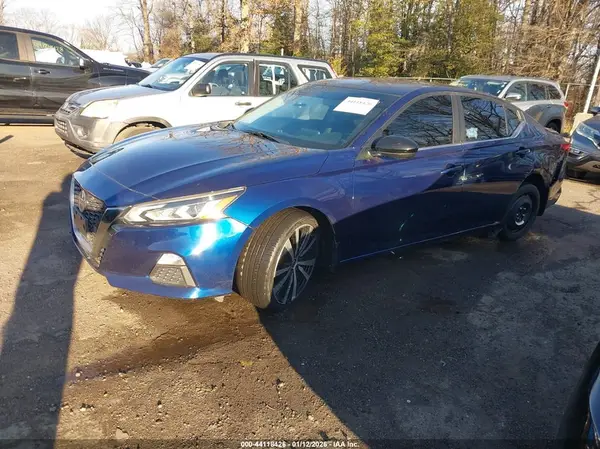 1N4BL4CV4KN320495 2019 NISSAN ALTIMA - Image 2