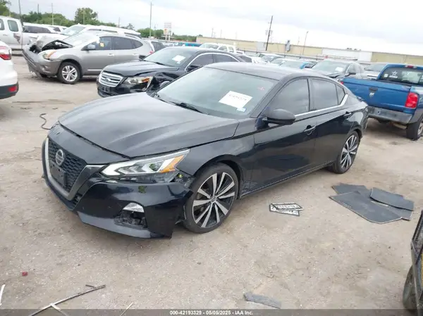 1N4BL4CV4KN325261 2019 NISSAN ALTIMA - Image 2