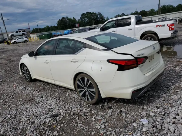 1N4BL4CV4LC120424 2020 NISSAN ALTIMA - Image 2