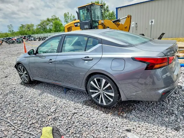 1N4BL4CV4LC123825 2020 NISSAN ALTIMA - Image 2