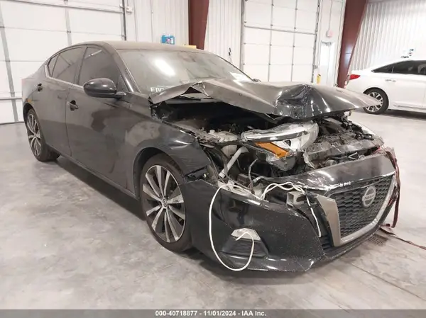 1N4BL4CV4LC124683 2020 NISSAN ALTIMA - Image 1