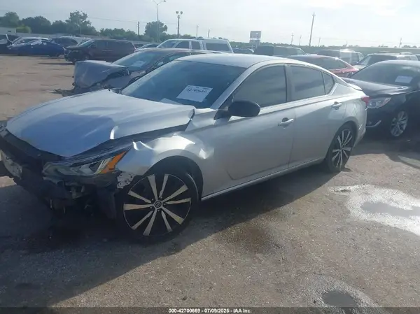 1N4BL4CV4LC130161 2020 NISSAN ALTIMA - Image 2