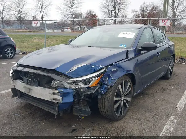 1N4BL4CV4LC181112 2020 NISSAN ALTIMA - Image 2
