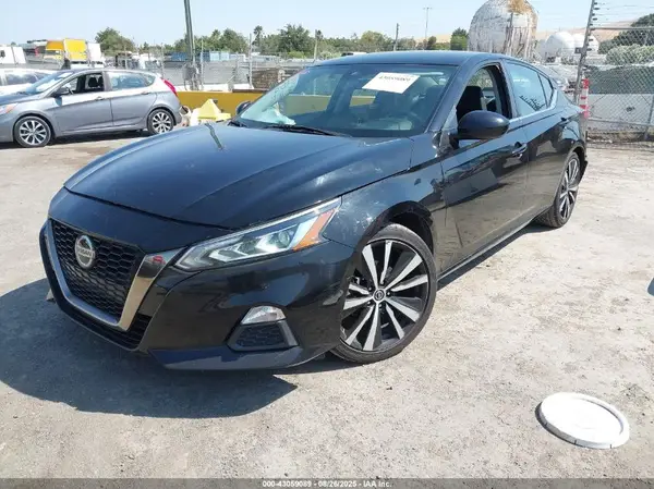 1N4BL4CV4LC201472 2020 NISSAN ALTIMA - Image 2