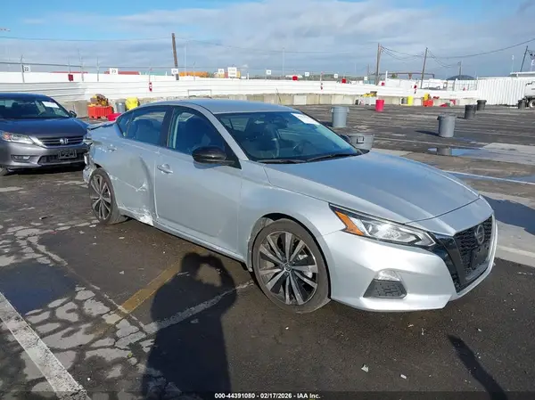 1N4BL4CV4LC228770 2020 NISSAN ALTIMA - Image 1