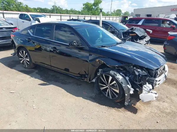 1N4BL4CV4LC250722 2020 NISSAN ALTIMA - Image 1