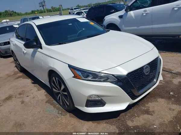 1N4BL4CV4LC262630 2020 NISSAN ALTIMA - Image 1