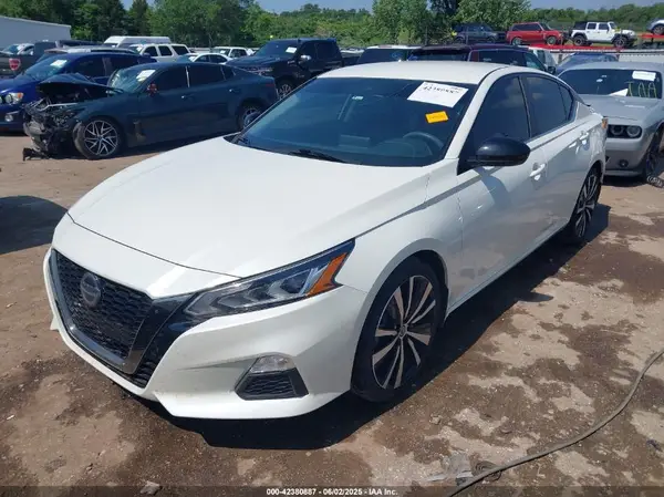 1N4BL4CV4LC262630 2020 NISSAN ALTIMA - Image 2