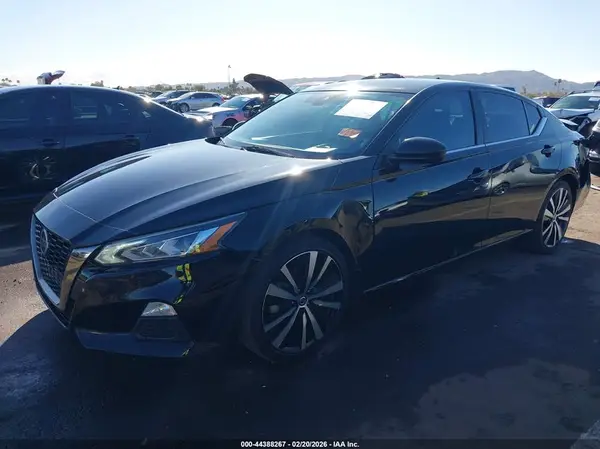 1N4BL4CV4LC266404 2020 NISSAN ALTIMA - Image 2
