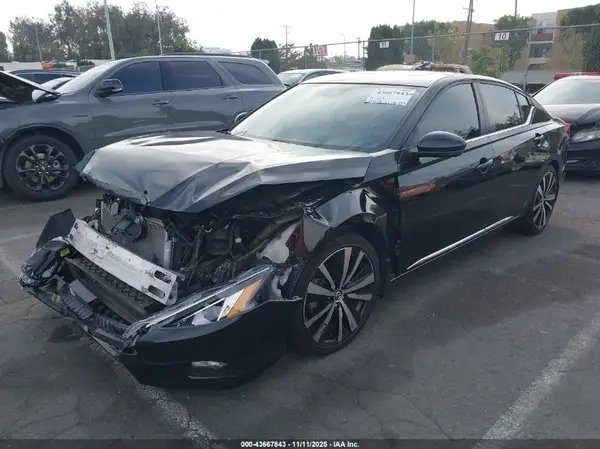1N4BL4CV4LN306467 2020 NISSAN ALTIMA - Image 2