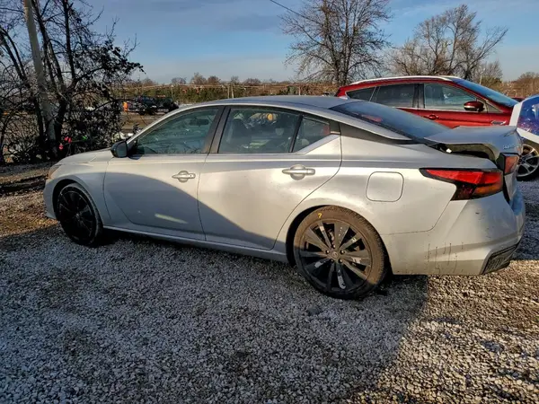1N4BL4CV4LN308476 2020 NISSAN ALTIMA - Image 2