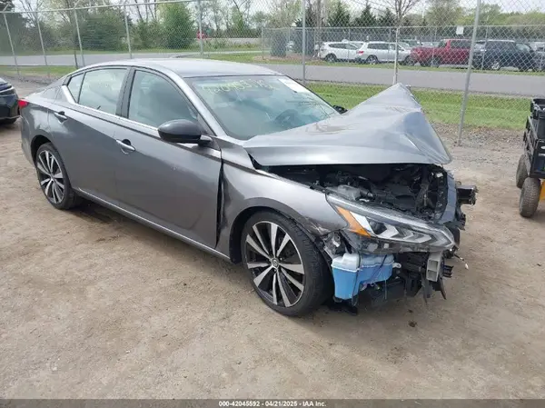 1N4BL4CV4LN310602 2020 NISSAN ALTIMA - Image 1