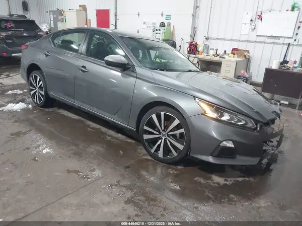 1N4BL4CV4MN305675 2021 NISSAN ALTIMA - Image 1