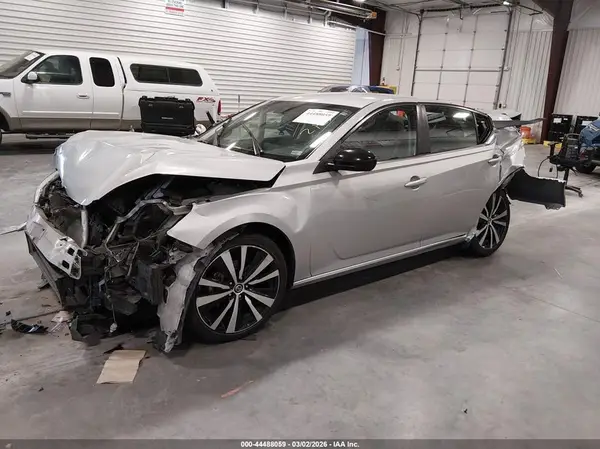 1N4BL4CV4MN314778 2021 NISSAN ALTIMA - Image 2