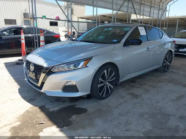 1N4BL4CV4MN317115 2021 NISSAN ALTIMA - Image 2