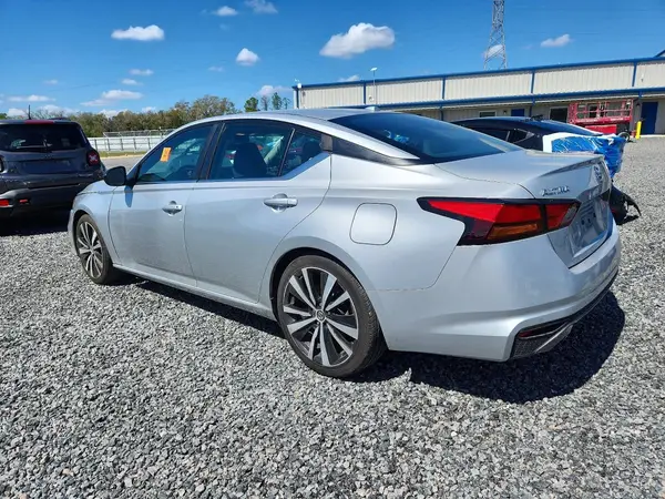 1N4BL4CV4MN327014 2021 NISSAN ALTIMA - Image 2