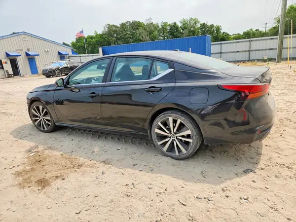 1N4BL4CV4MN334402 2021 NISSAN ALTIMA - Image 2