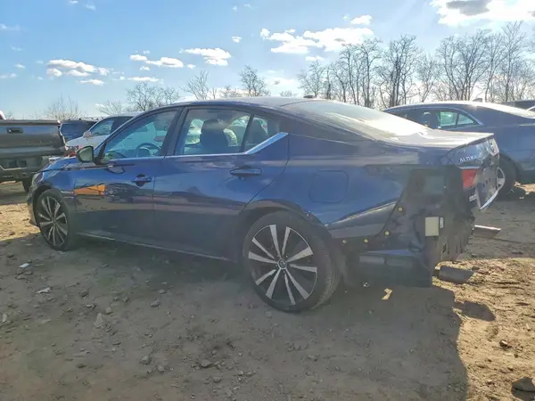 1N4BL4CV4MN358621 2021 NISSAN ALTIMA - Image 2