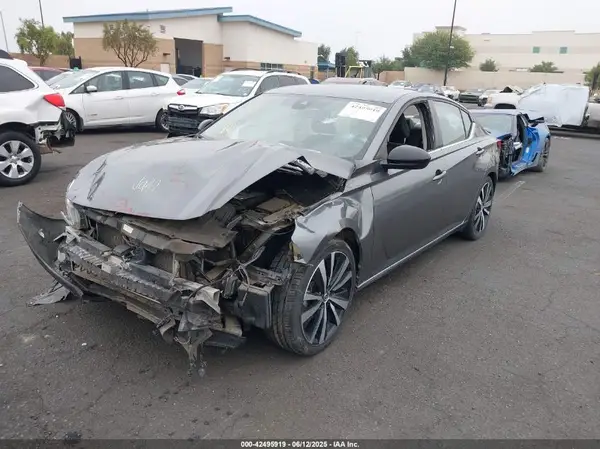 1N4BL4CV4MN374804 2021 NISSAN ALTIMA - Image 2