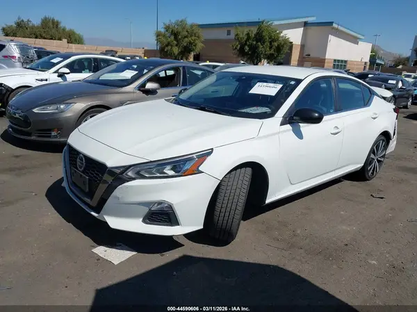 1N4BL4CV4MN410832 2021 NISSAN ALTIMA - Image 2