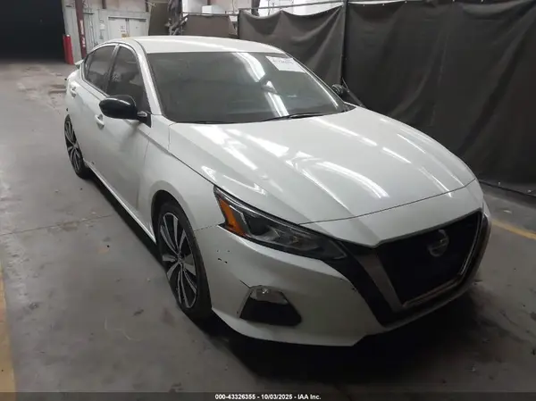 1N4BL4CV4MN413391 2021 NISSAN ALTIMA - Image 1