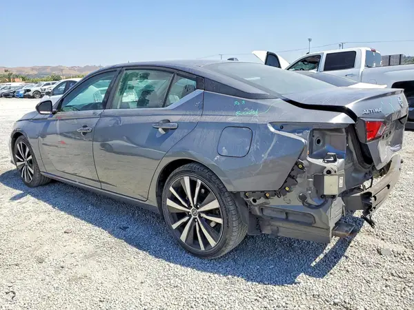 1N4BL4CV4MN420065 2021 NISSAN ALTIMA - Image 2
