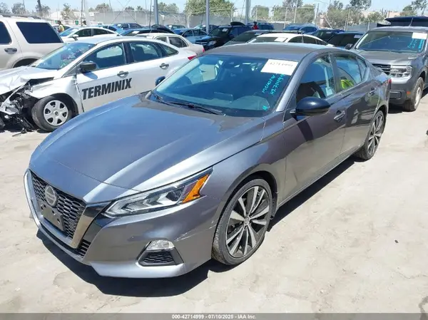 1N4BL4CV4MN422656 2021 NISSAN ALTIMA - Image 2