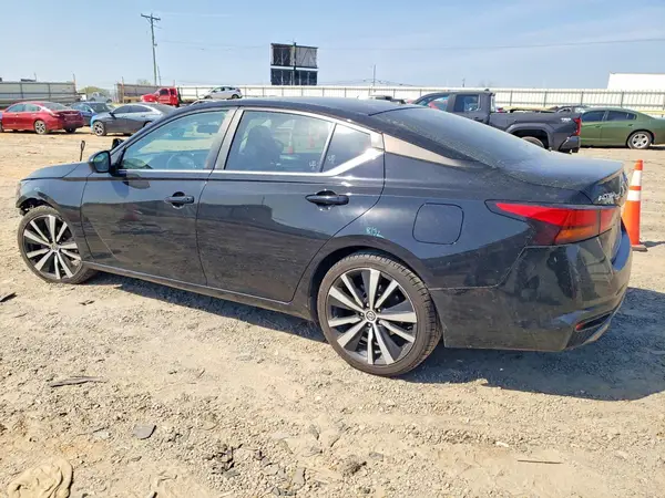 1N4BL4CV4NN303796 2022 NISSAN ALTIMA - Image 2