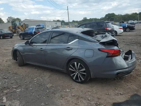 1N4BL4CV4NN313387 2022 NISSAN ALTIMA - Image 2