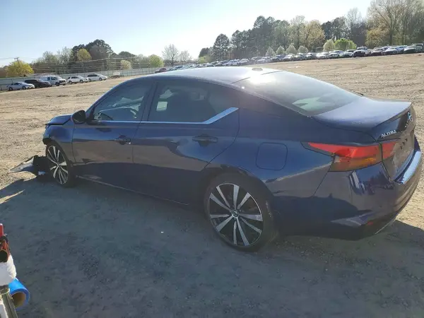 1N4BL4CV4NN327466 2022 NISSAN ALTIMA - Image 2