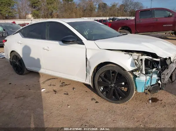 1N4BL4CV4NN331095 2022 NISSAN ALTIMA - Image 1