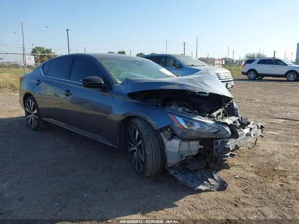 1N4BL4CV4NN335163 2022 NISSAN ALTIMA - Image 1