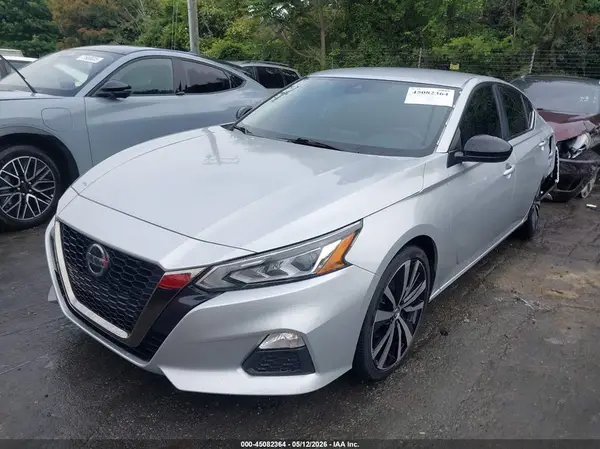 1N4BL4CV4NN352805 2022 NISSAN ALTIMA - Image 2