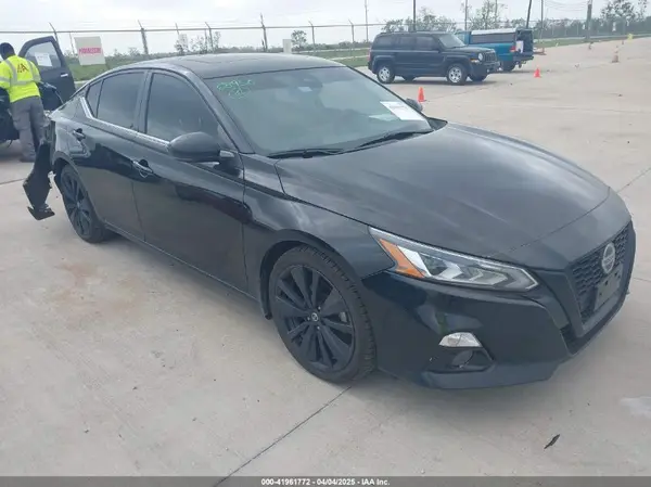 1N4BL4CV4NN356630 2022 NISSAN ALTIMA - Image 1