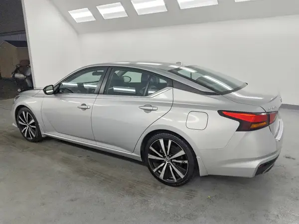 1N4BL4CV4NN361679 2022 NISSAN ALTIMA - Image 2
