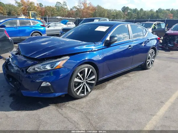 1N4BL4CV4NN372505 2022 NISSAN ALTIMA - Image 2