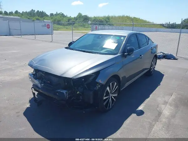 1N4BL4CV4NN376697 2022 NISSAN ALTIMA - Image 2