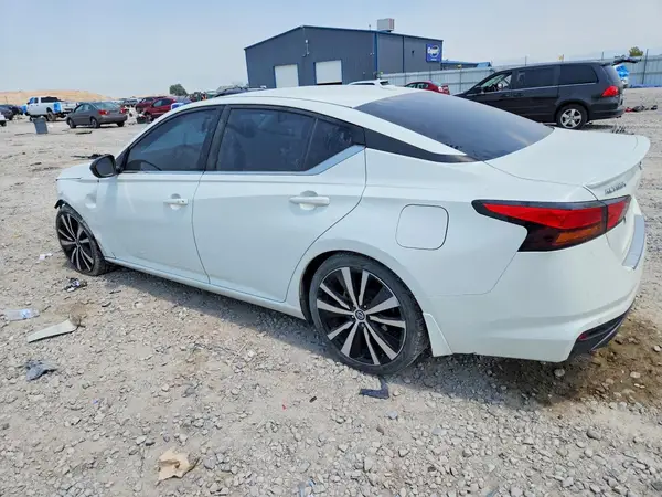 1N4BL4CV4NN381379 2022 NISSAN ALTIMA - Image 2