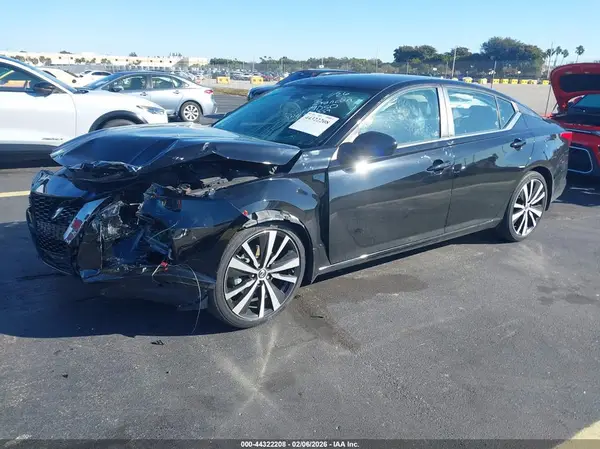 1N4BL4CV4NN390339 2022 NISSAN ALTIMA - Image 2