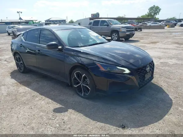 1N4BL4CV4PN322982 2023 NISSAN ALTIMA - Image 1