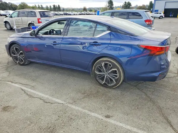 1N4BL4CV4PN336090 2023 NISSAN ALTIMA - Image 2