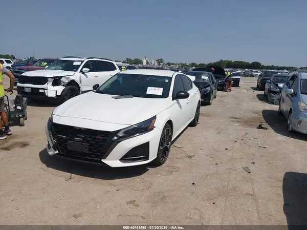 1N4BL4CV4PN344352 2023 NISSAN ALTIMA - Image 2